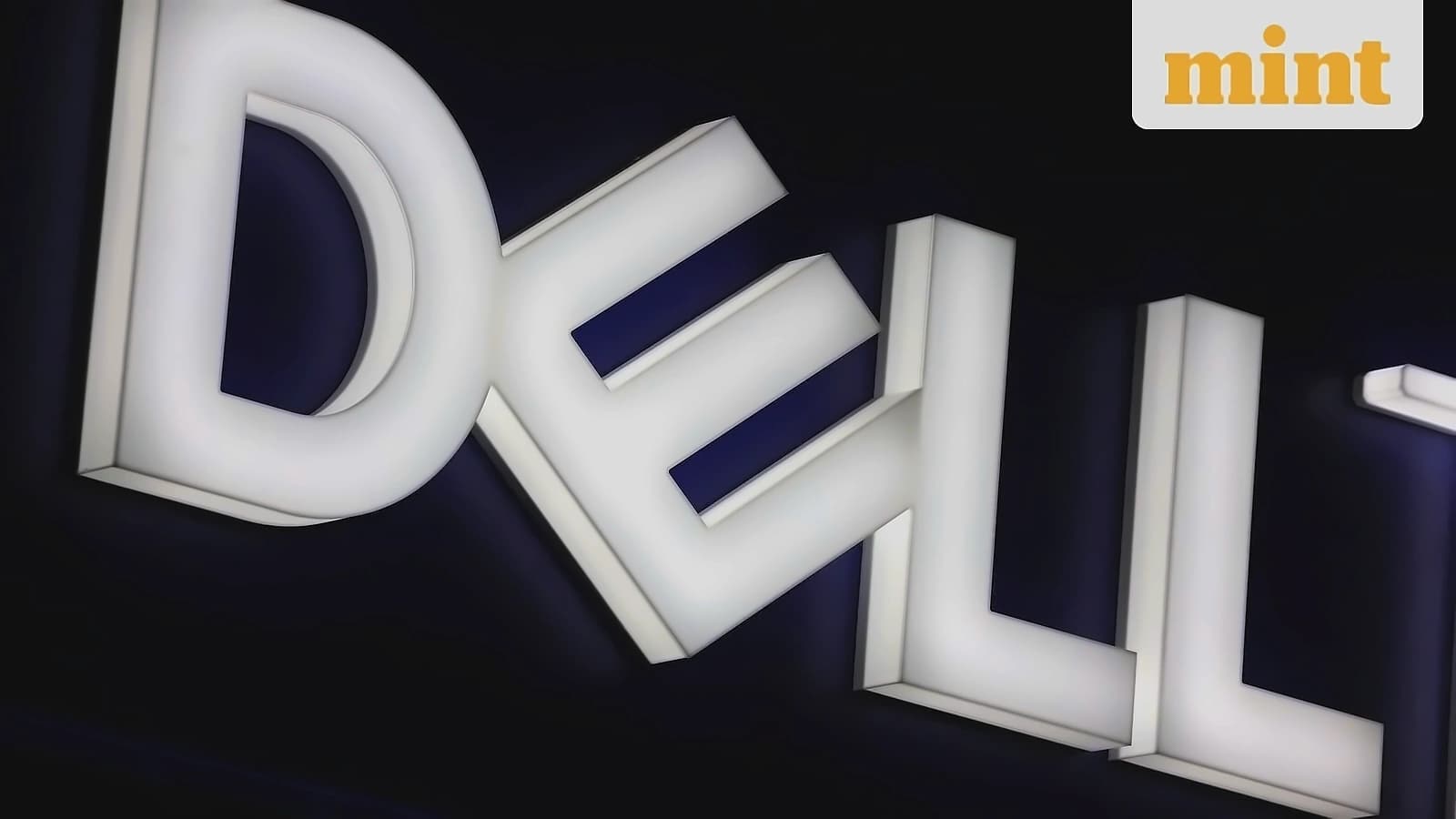 Dell shares surge 33% on record AI server earnings, raises outlook to $167B