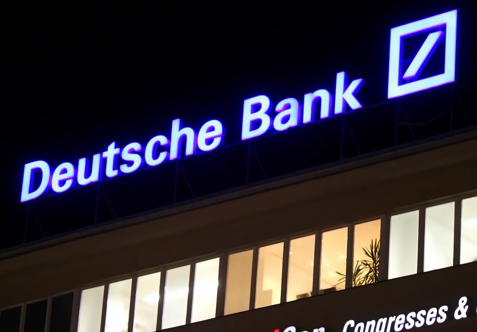 Deutsche Bank Joins Major Bank Stablecoin Consortium