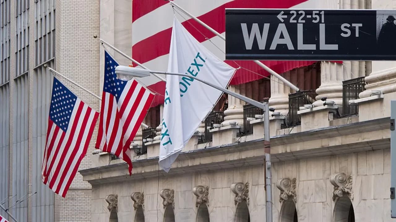 Nasdaq Hits Record Close as Tech Giants Drive Market Gains