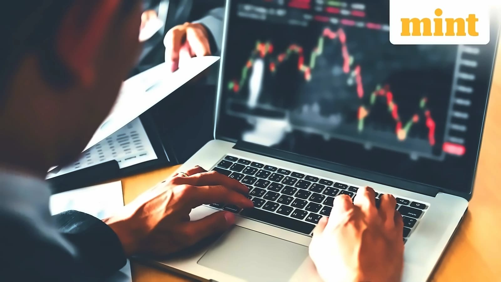 Markets face pressure from rupee, crude as earnings rallies fade