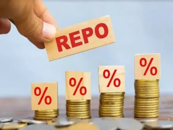RBI tightens FX rules as rupee hits new low below 95/USD