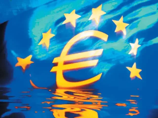 Euro zone bond yields hit 3-month lows as oil prices surge on Iran tensions