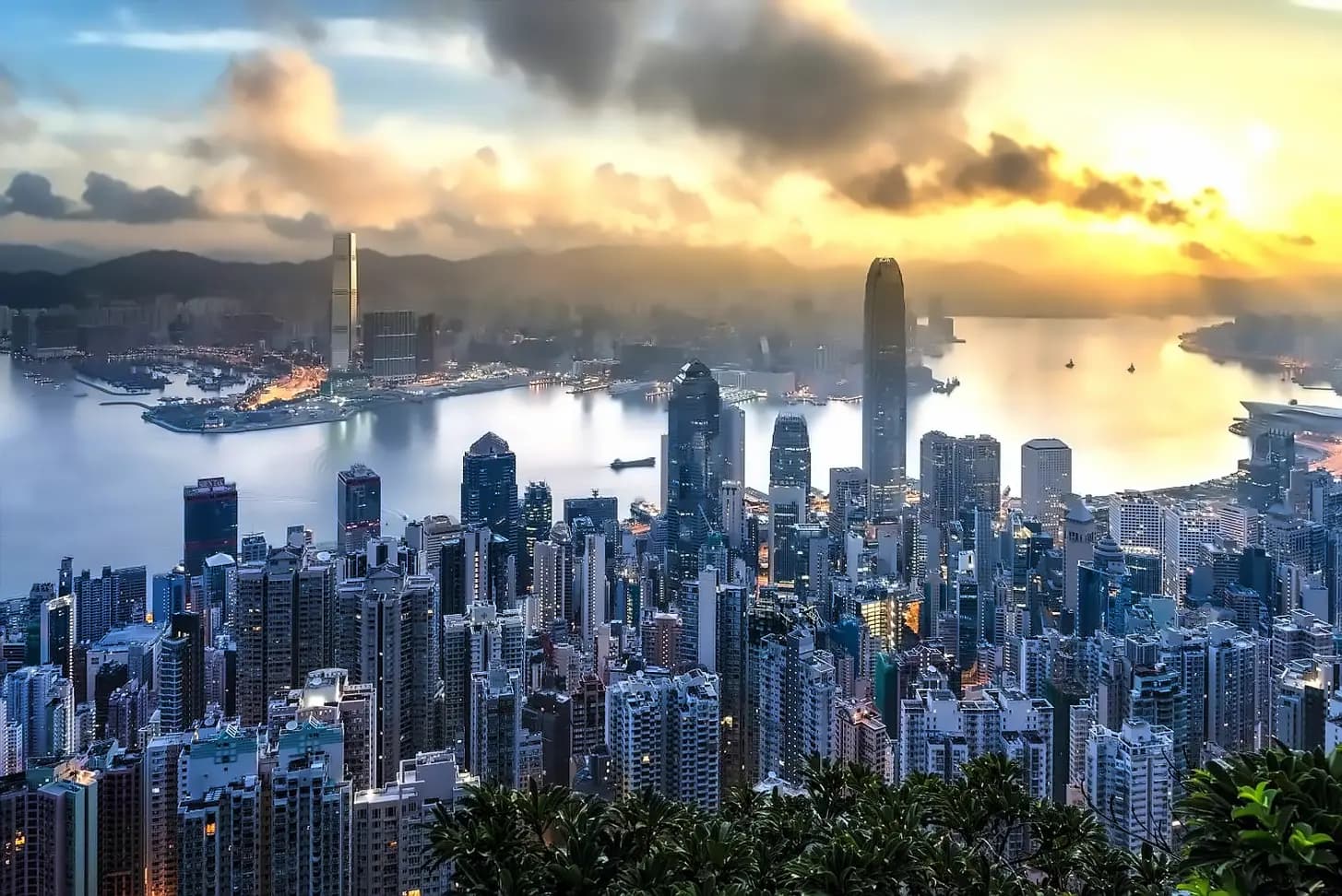 Fake Hong Kong Stablecoins Trade as Real Ones Remain Absent
