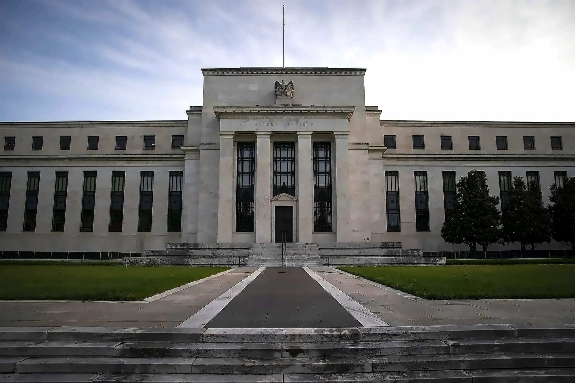 Trump demands Powell resignation after Fed clears him of misconduct
