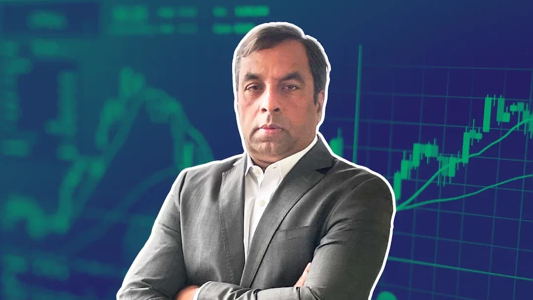 Rupee Stabilization May Slow FII Outflows, DIIs Cushion ₹33K Crore