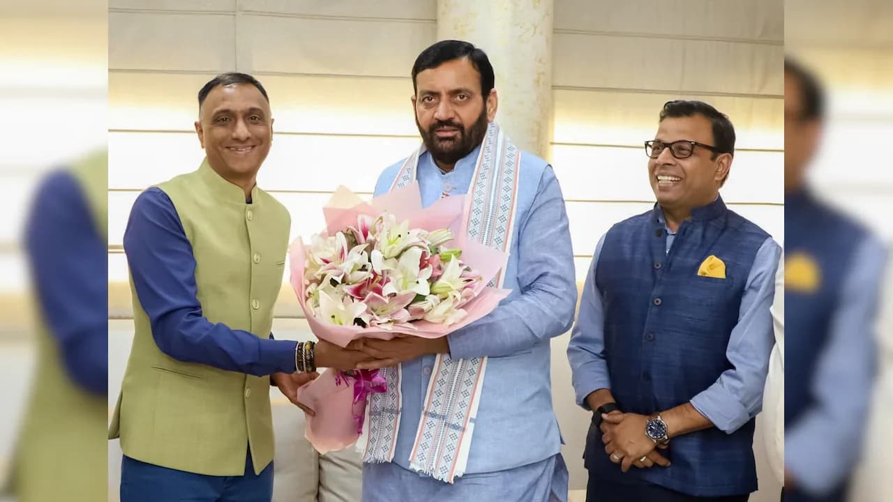 Flipkart CEO Meets Haryana CM for Youth Skilling Partnership