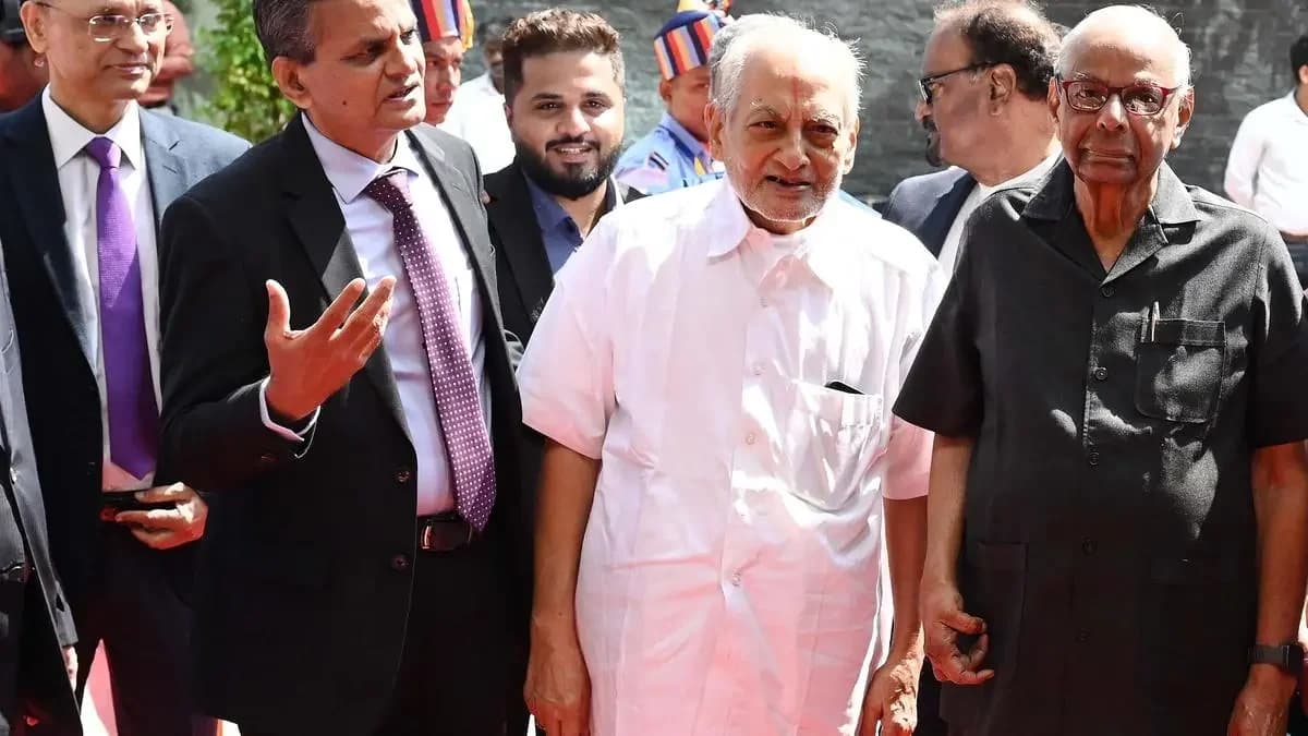 Former RBI Governor calls for small finance bank incentives