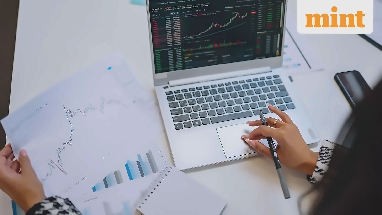Four multibagger stocks deliver up to 525% returns in 2026