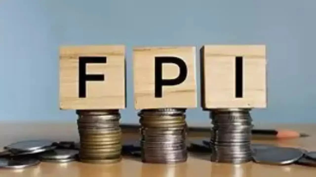 Rupee hits record 95.125 amid Iran war fears, FPI outflows surge