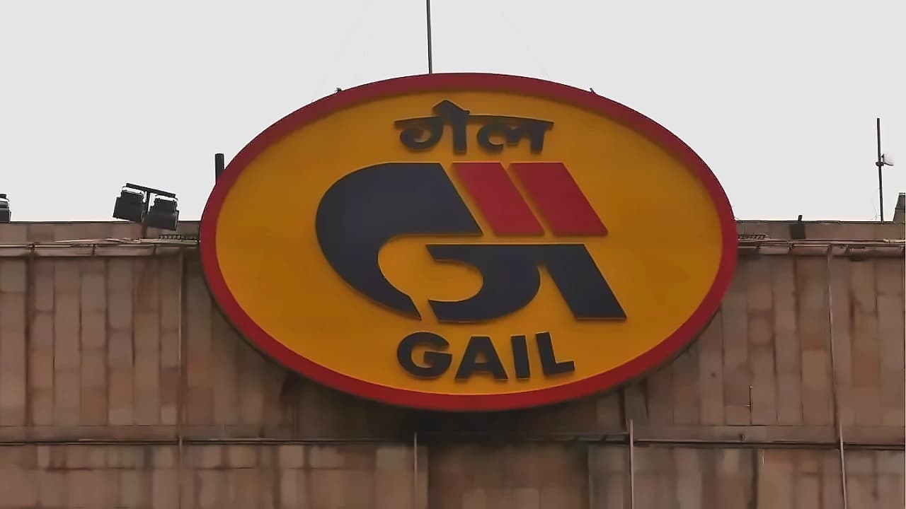 GAIL cuts gas supplies as Hormuz crisis disrupts LNG imports