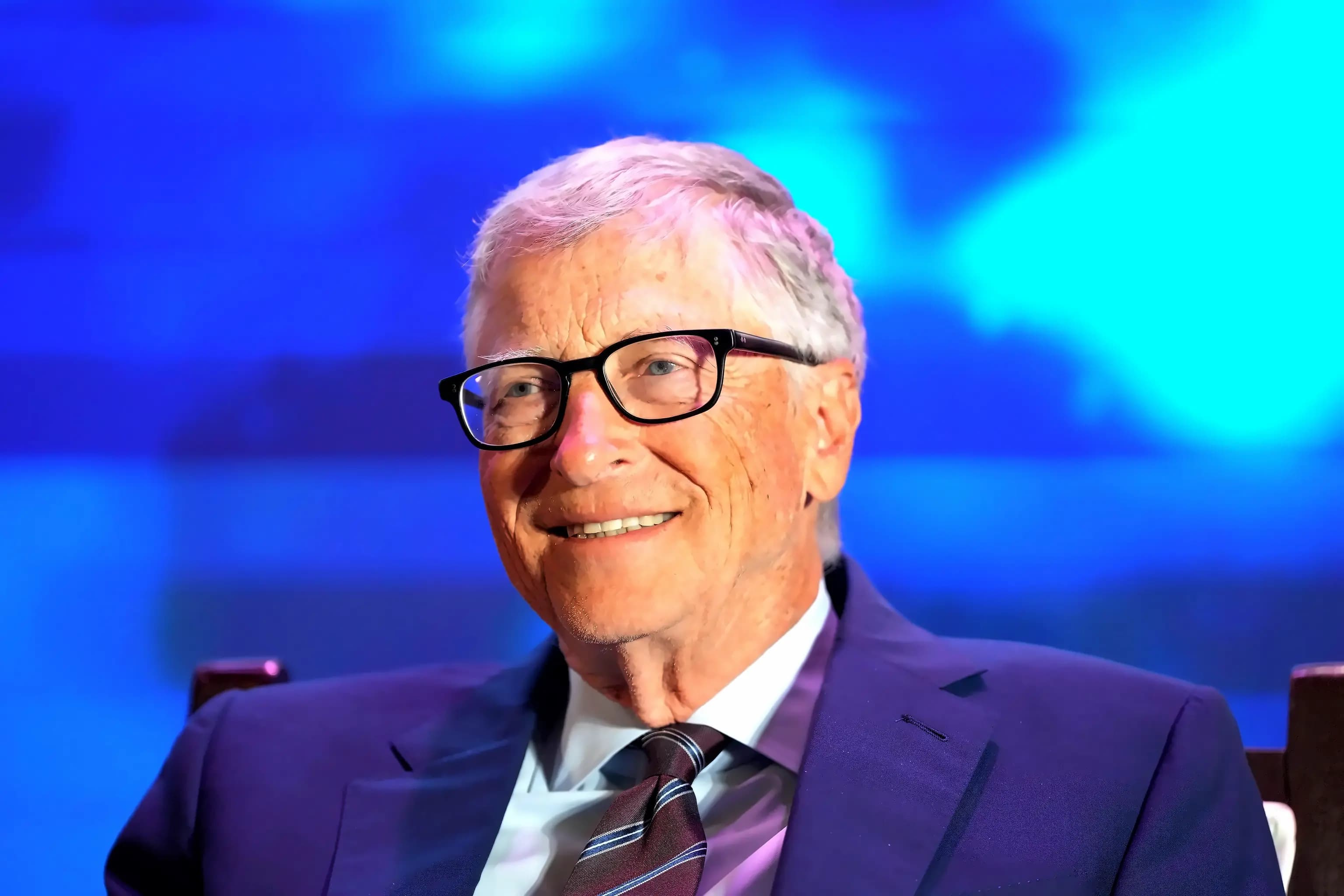 Gates Warns Governments Unprepared for AI Societal Changes