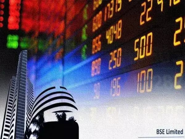 GIFT Nifty signals green start as markets eye fresh highs