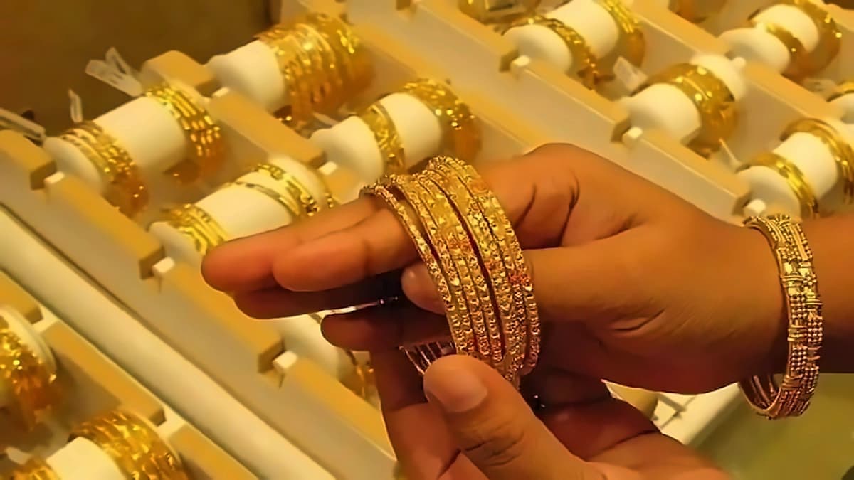 Gold Crashes Below 200-Day Moving Average; Bear Market Territory