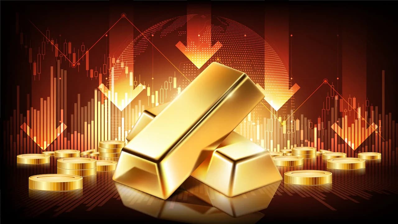 Gold Recovers ₹1,300 to ₹1.46 Lakh, Silver Falls ₹2,000 on MCX