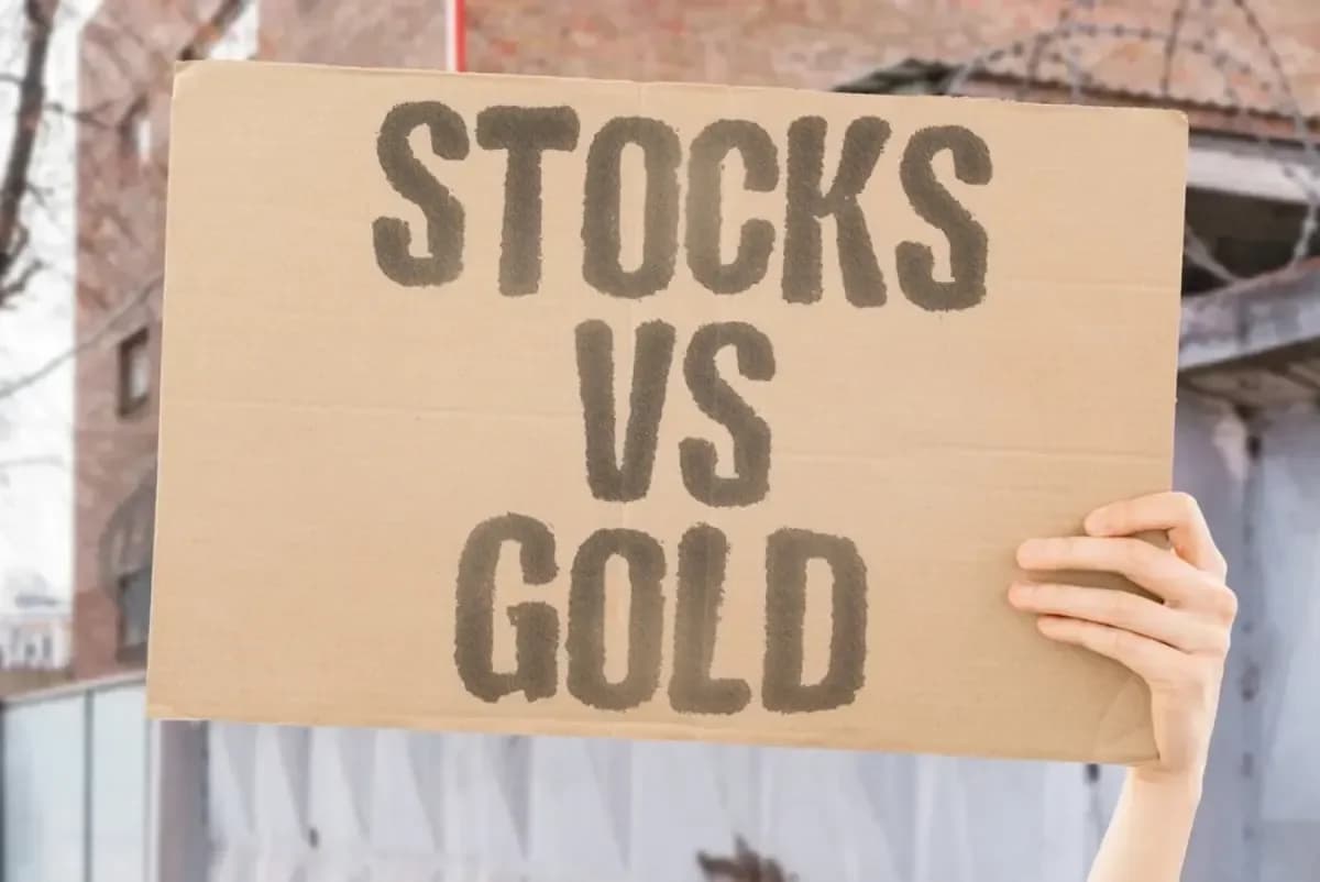 Gold-linked stocks outperform physical gold in 10-year returns