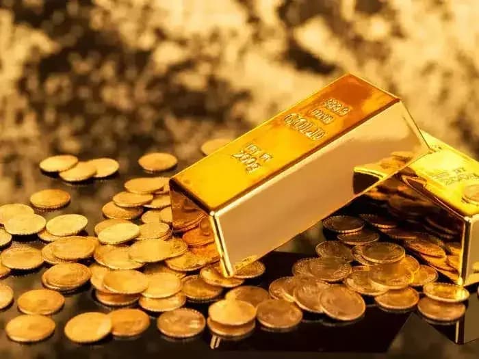 Gold retreats as higher yields, firm dollar offset US-Iran peace hopes