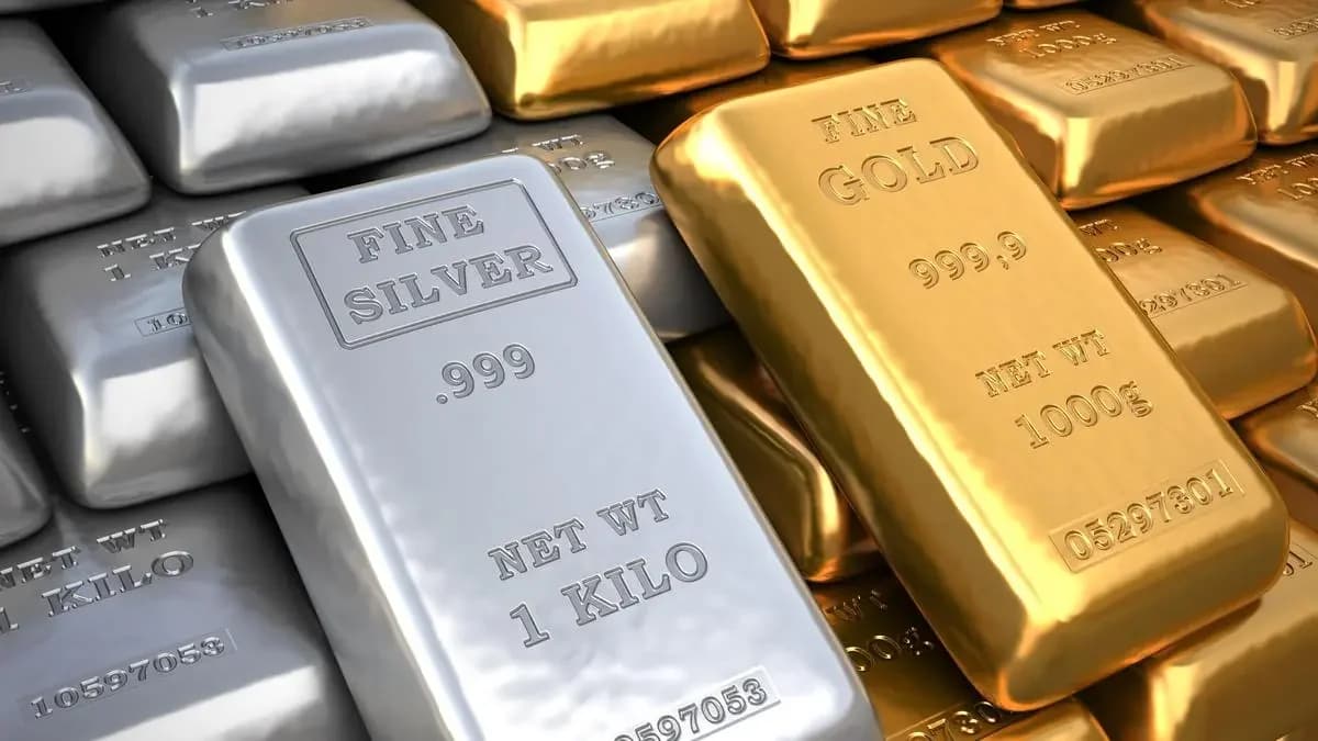 Gold slips to ₹1.49L, silver drops ₹1,390 as oil prices fuel inflation fears