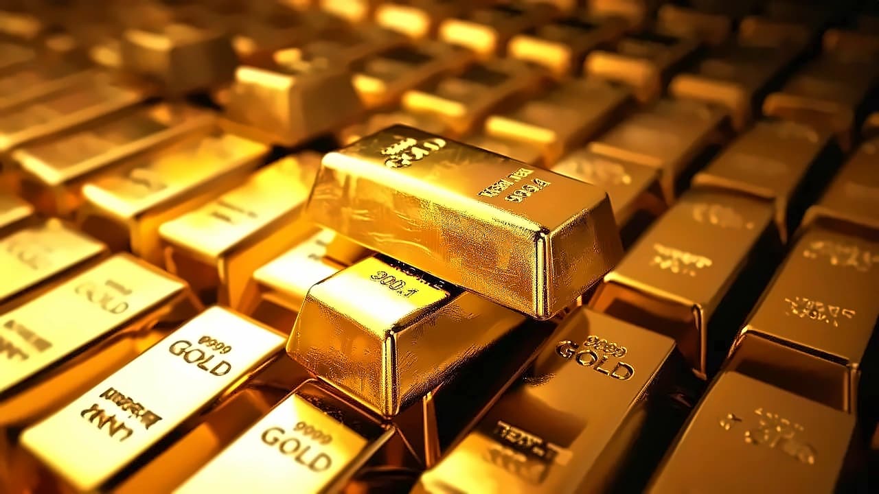 Gold Marks Second Weekly Loss as US-Iran Talks Stall; Silver Surges