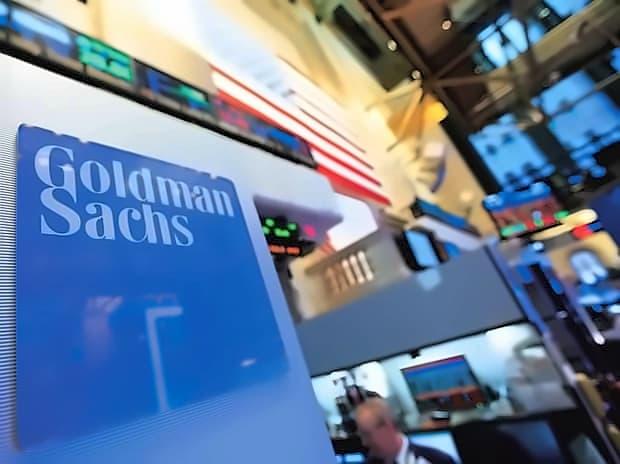 Oil hits $110/bbl as Iran escalates Hormuz attacks, US-Iran tensions persist