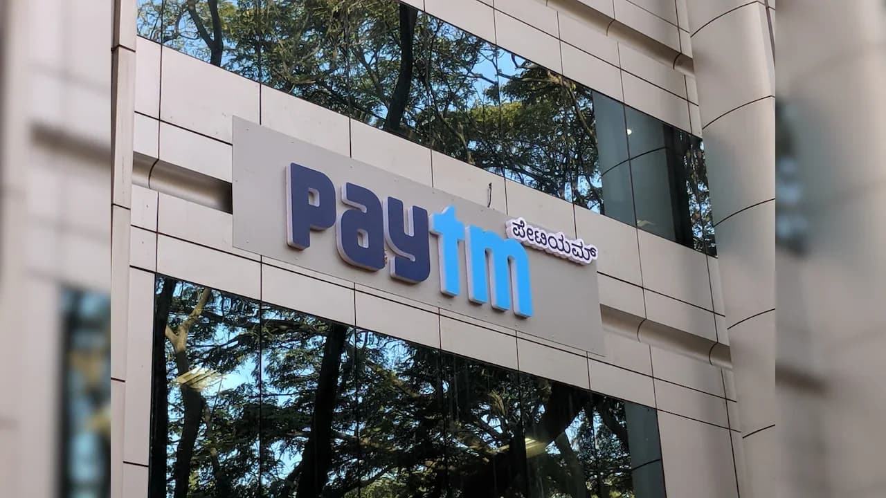 Paytm Crashes 8% as UPI MDR Delayed to January 2027