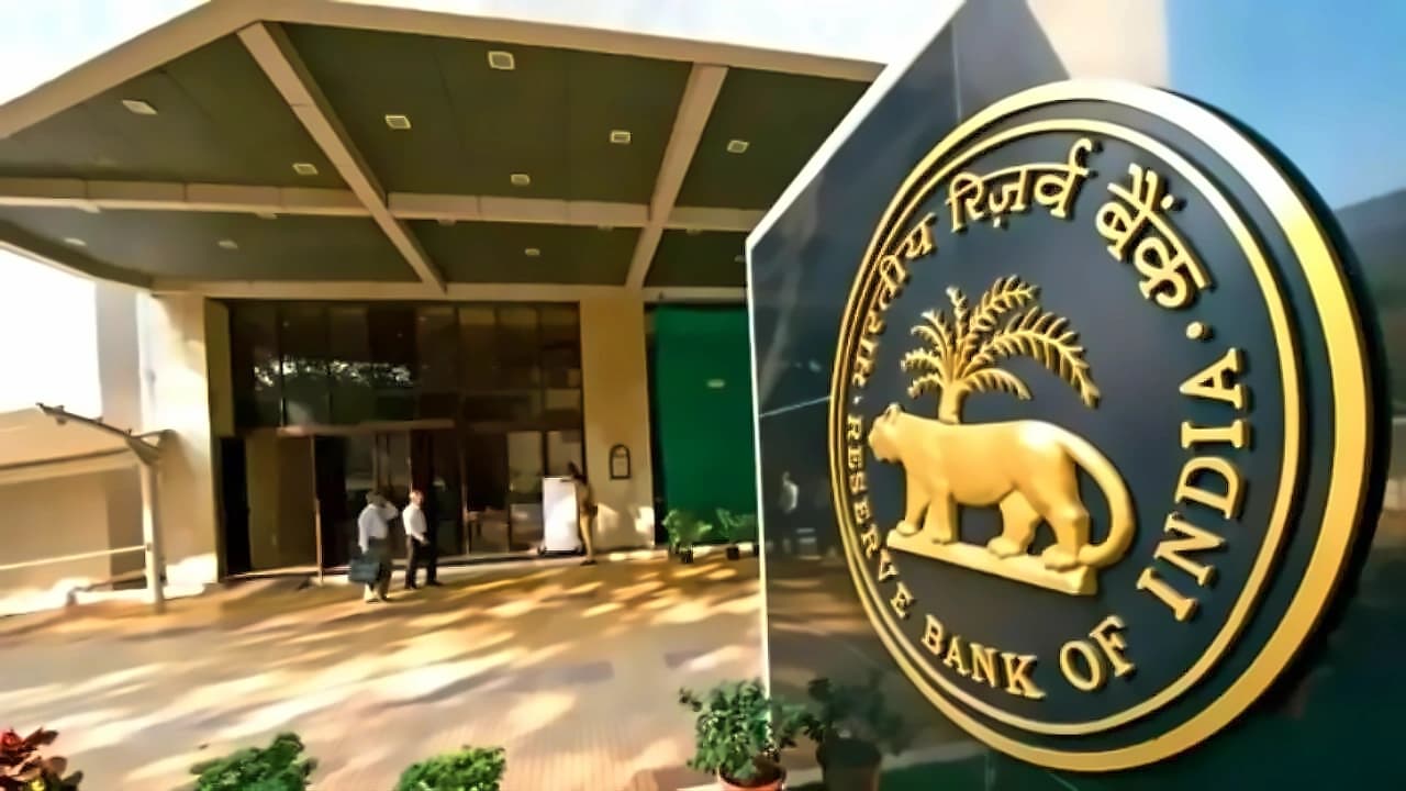 Govt announces ₹34,000 cr G-Sec sale as RBI cancels T-bill auctions