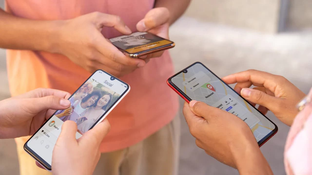 Four Domestic Players Line Up for ₹62,500 Cr Mobile Manufacturing Scheme