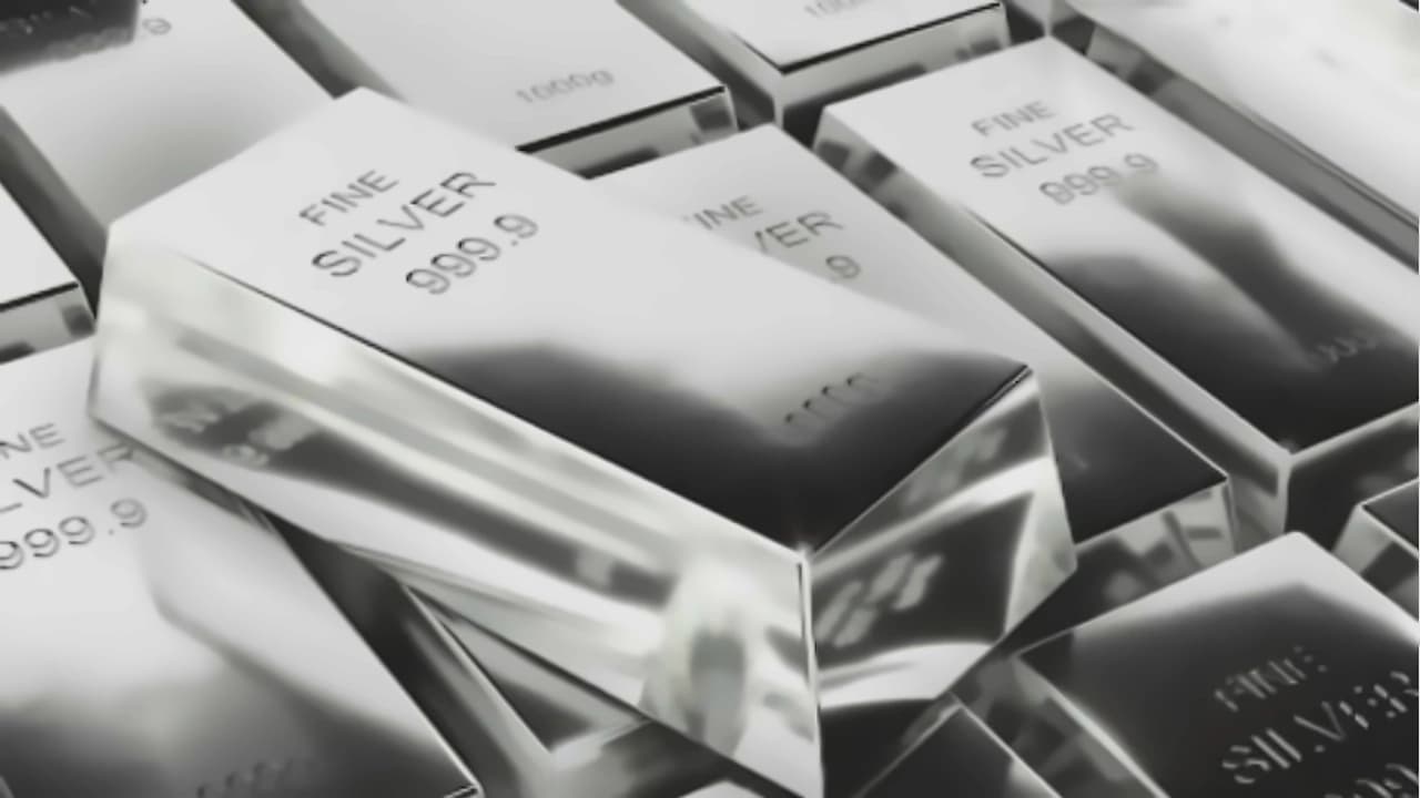 Govt tightens grip on silver imports after doubling customs duty