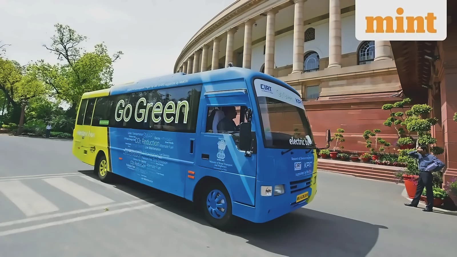 Govt seeks e-bus, e-truck sales estimates for new financing scheme