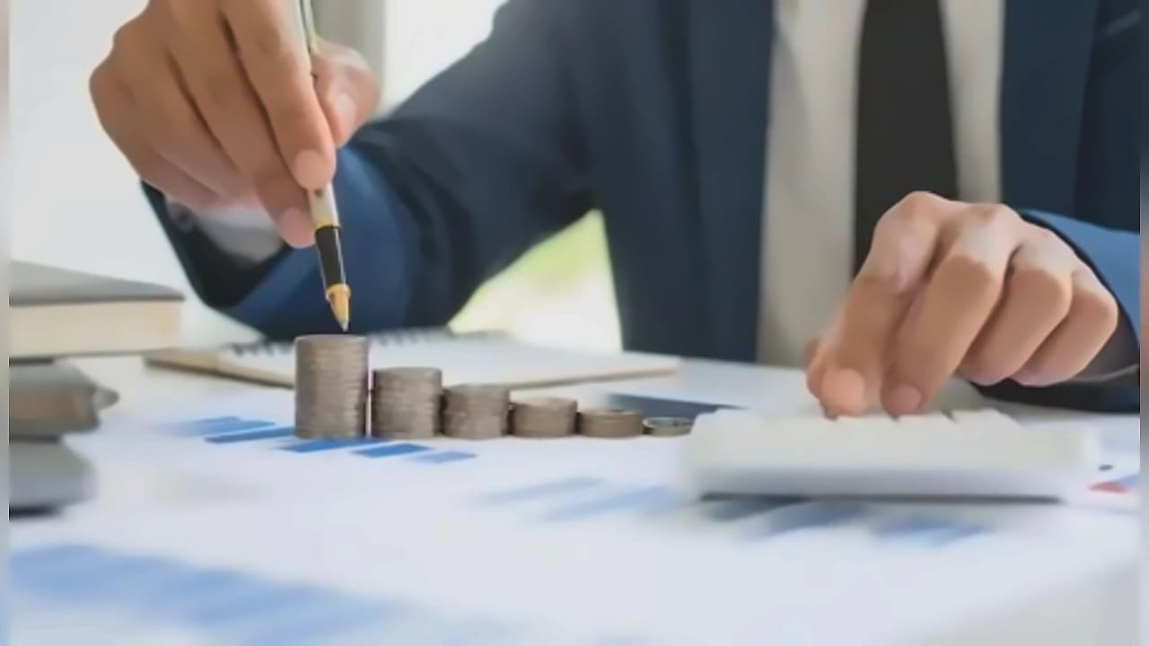 Govt achieves 78% of ₹80,000 cr divestment target in 5 months