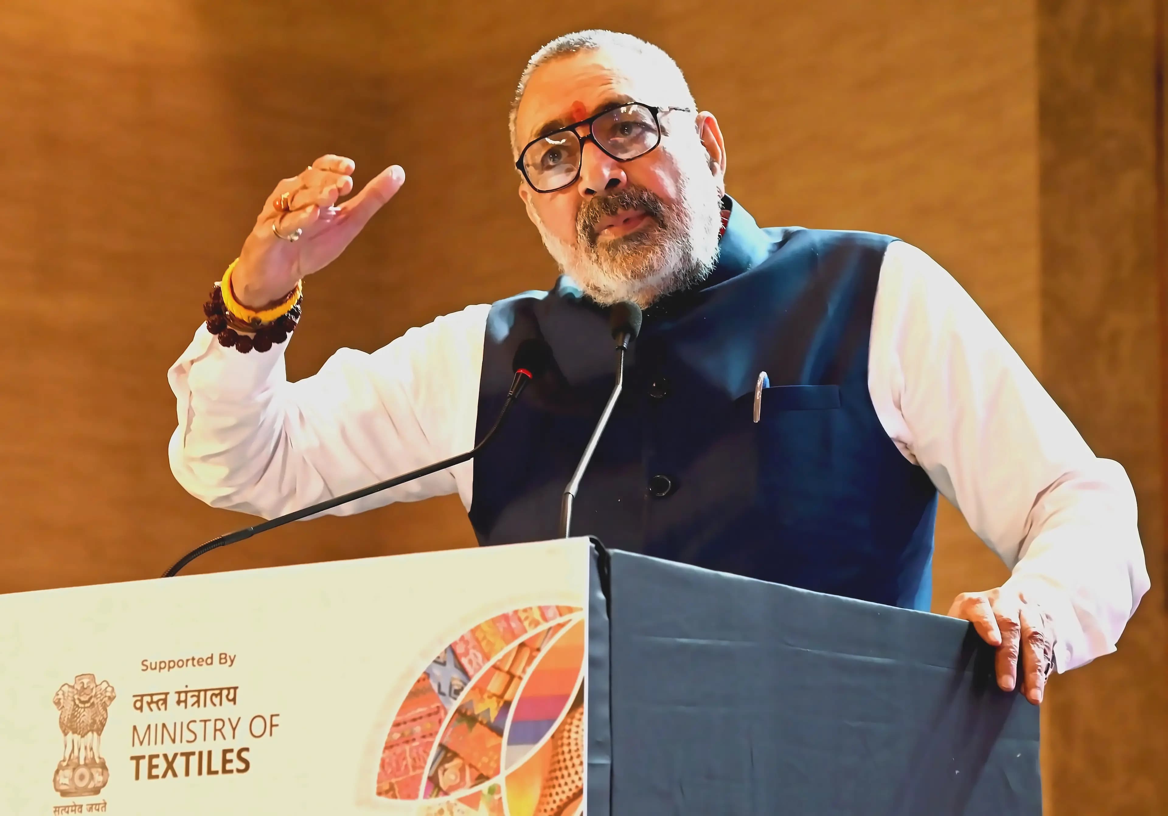 Govt to launch textile capital subsidy scheme soon: Giriraj Singh