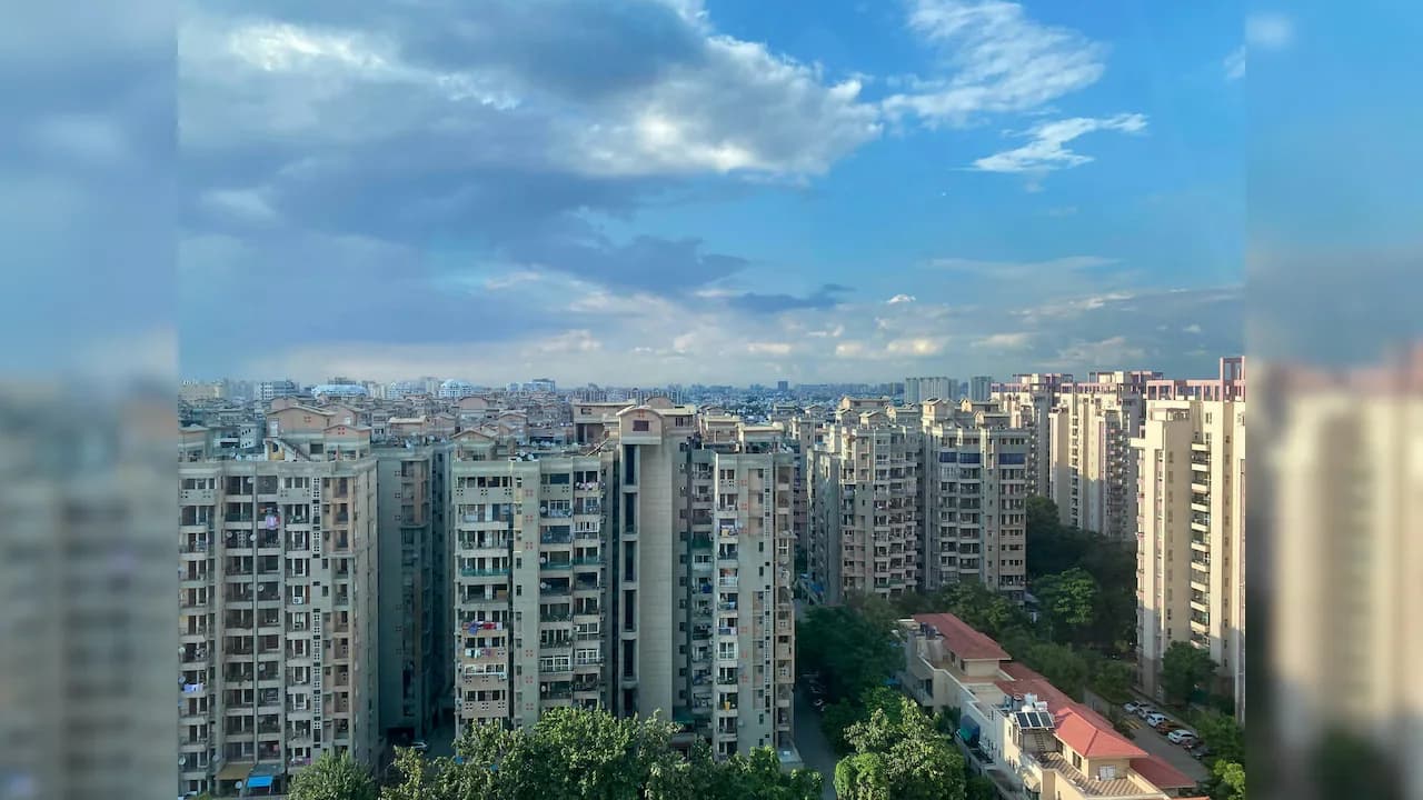 Gurgaon Resident's Rs 43,000 Monthly Budget Sparks Debate