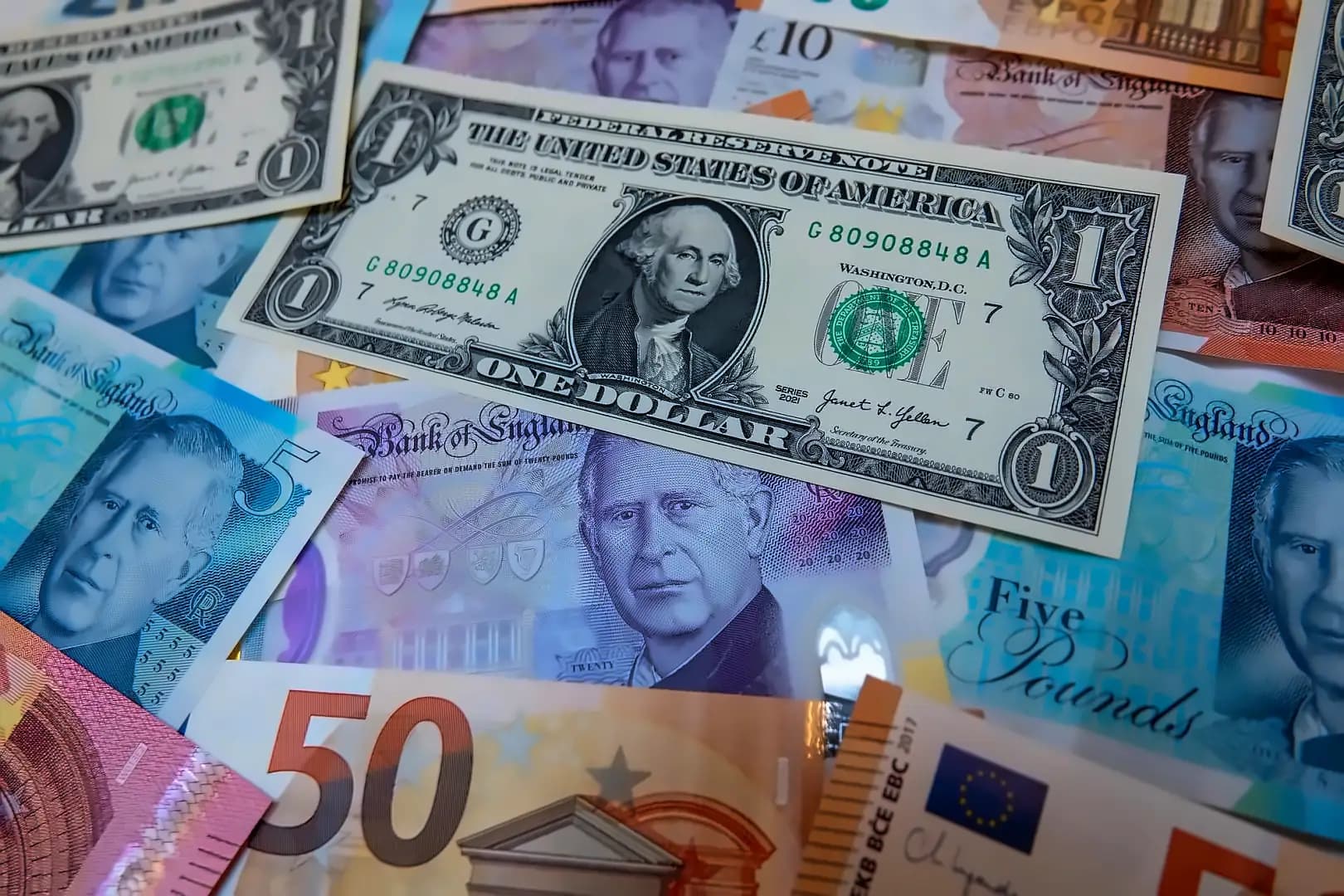 HANetf Launches World's First GBP and EUR-Hedged Bitcoin ETCs