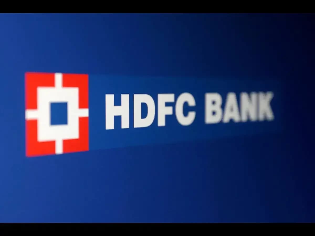 HDFC Bank staff prevent ₹1.12 crore digital fraud on senior