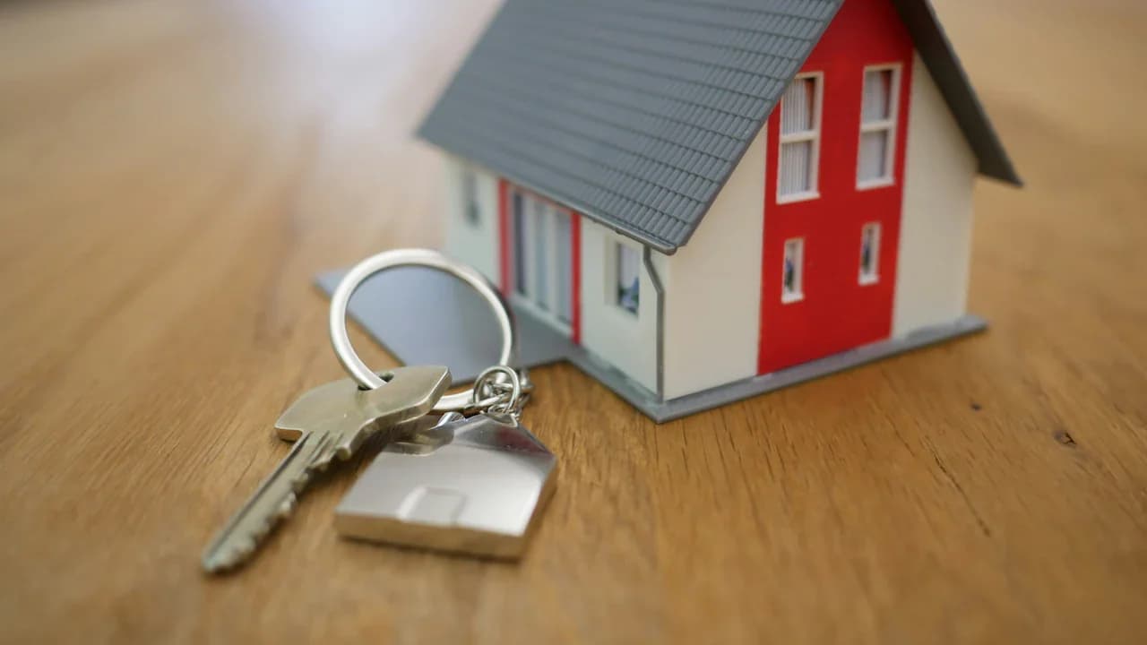 Home Loan Affordability: Rs 26 Lakh Income Analysis Amid Rising Prices