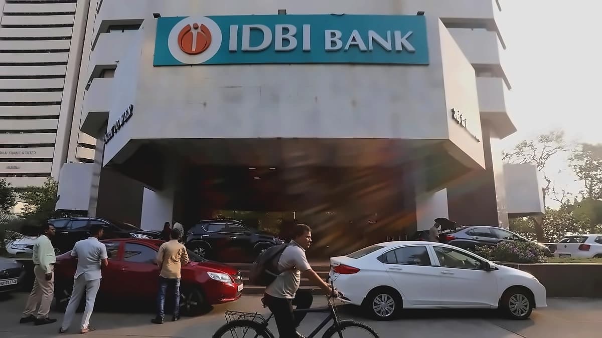 IDBI Bank Stake Sale Faces Officer Opposition Over Valuation
