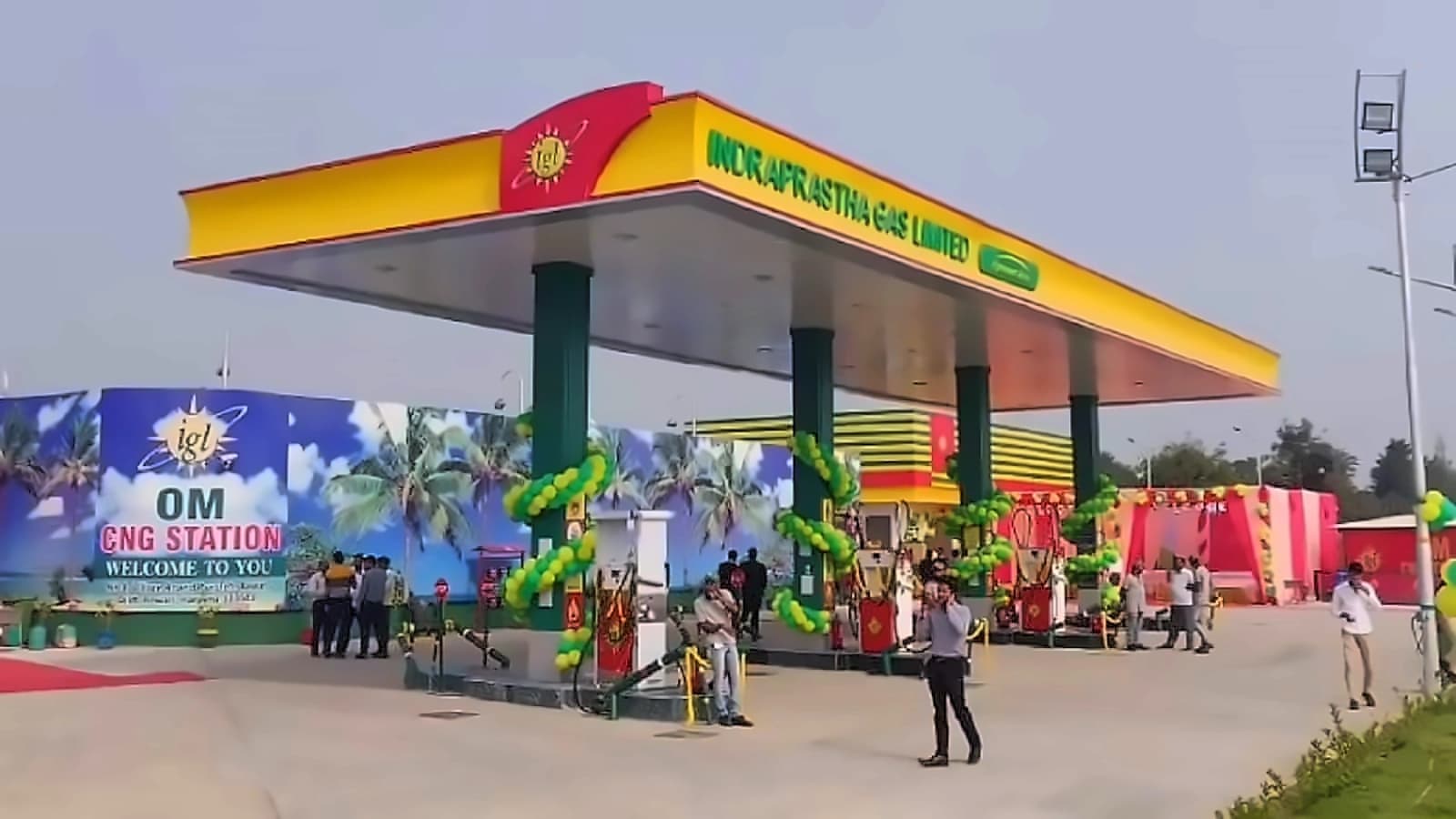 IGL shares jump 6% on Delhi CNG price hike to ₹83.09/kg