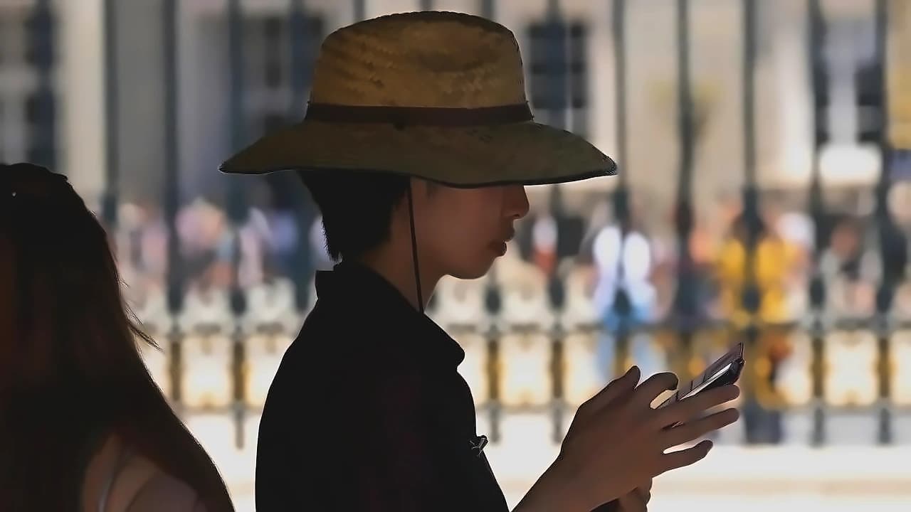 India imposes $72 anti-dumping duty on Chinese phone covers