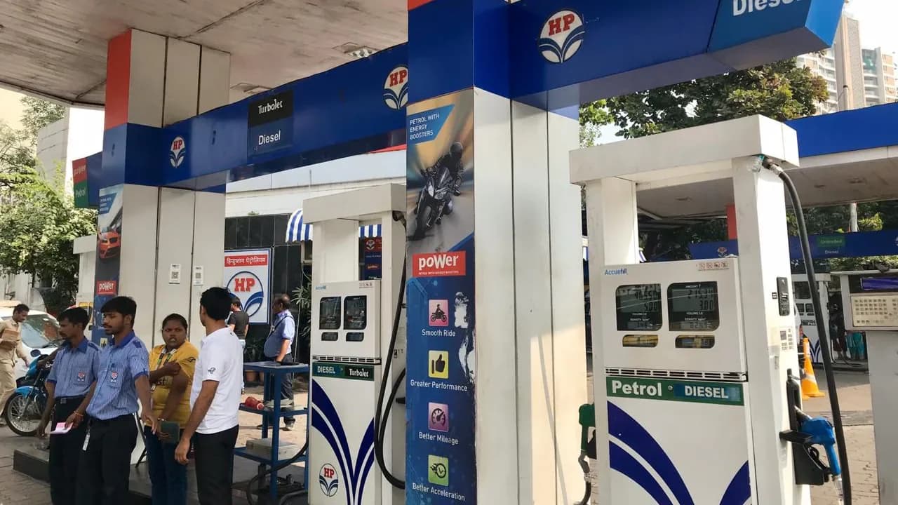 India Lifts Petrol, Diesel Sale Curbs as Global Crude Volatility Eases
