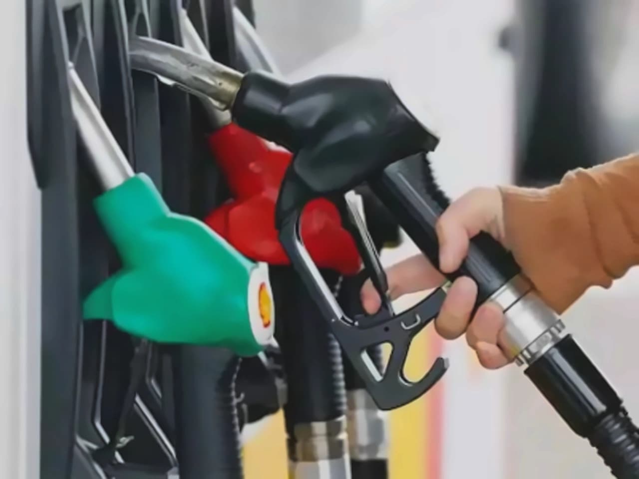 India may increase ethanol blending to 25% amid rising energy costs