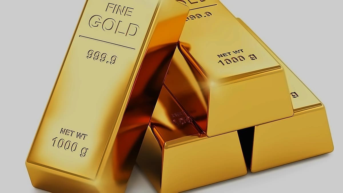 Indian gold rates drop ₹1,530 per 10g today after premium recovery