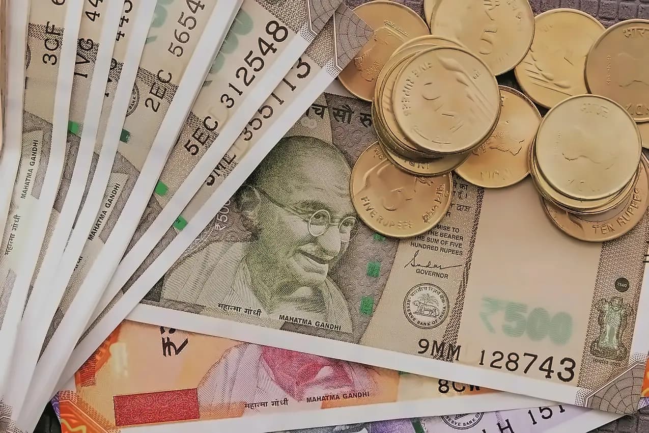 Indian household debt rises 14.3%, financial assets grow 9% in 2025