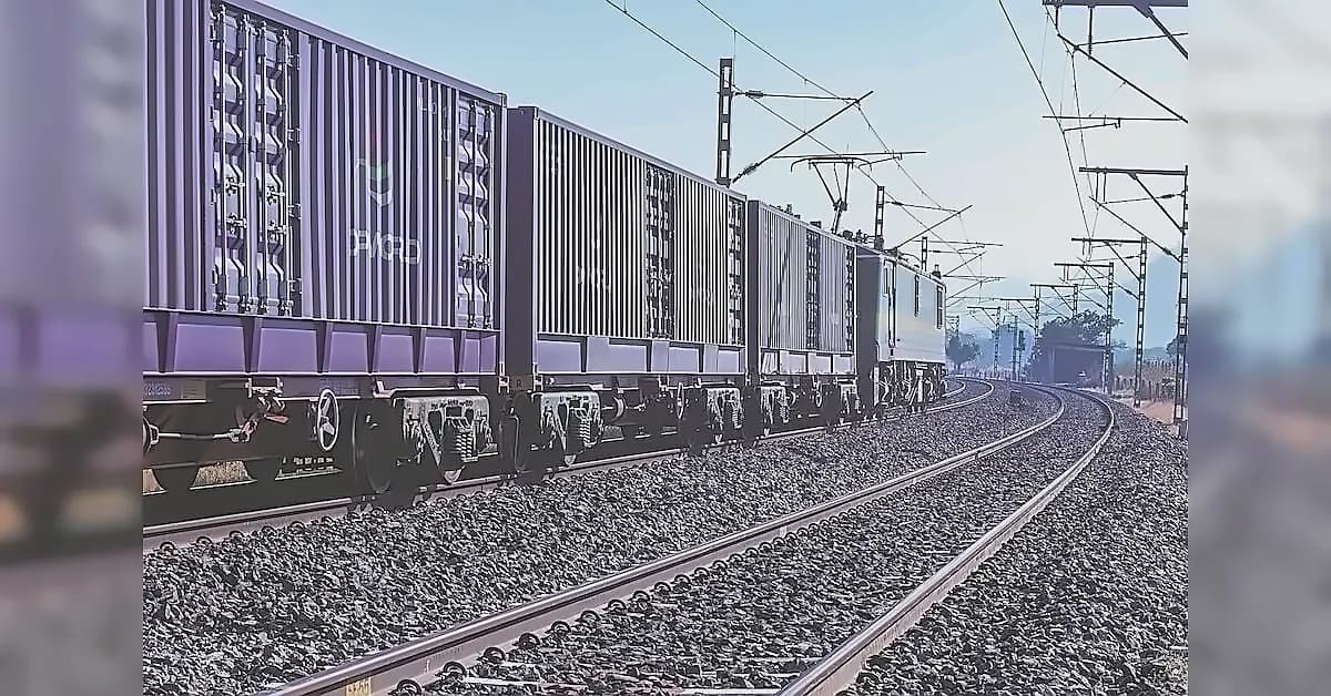 Indian Railways freight traffic up 5.4% to 137.9 mt in August