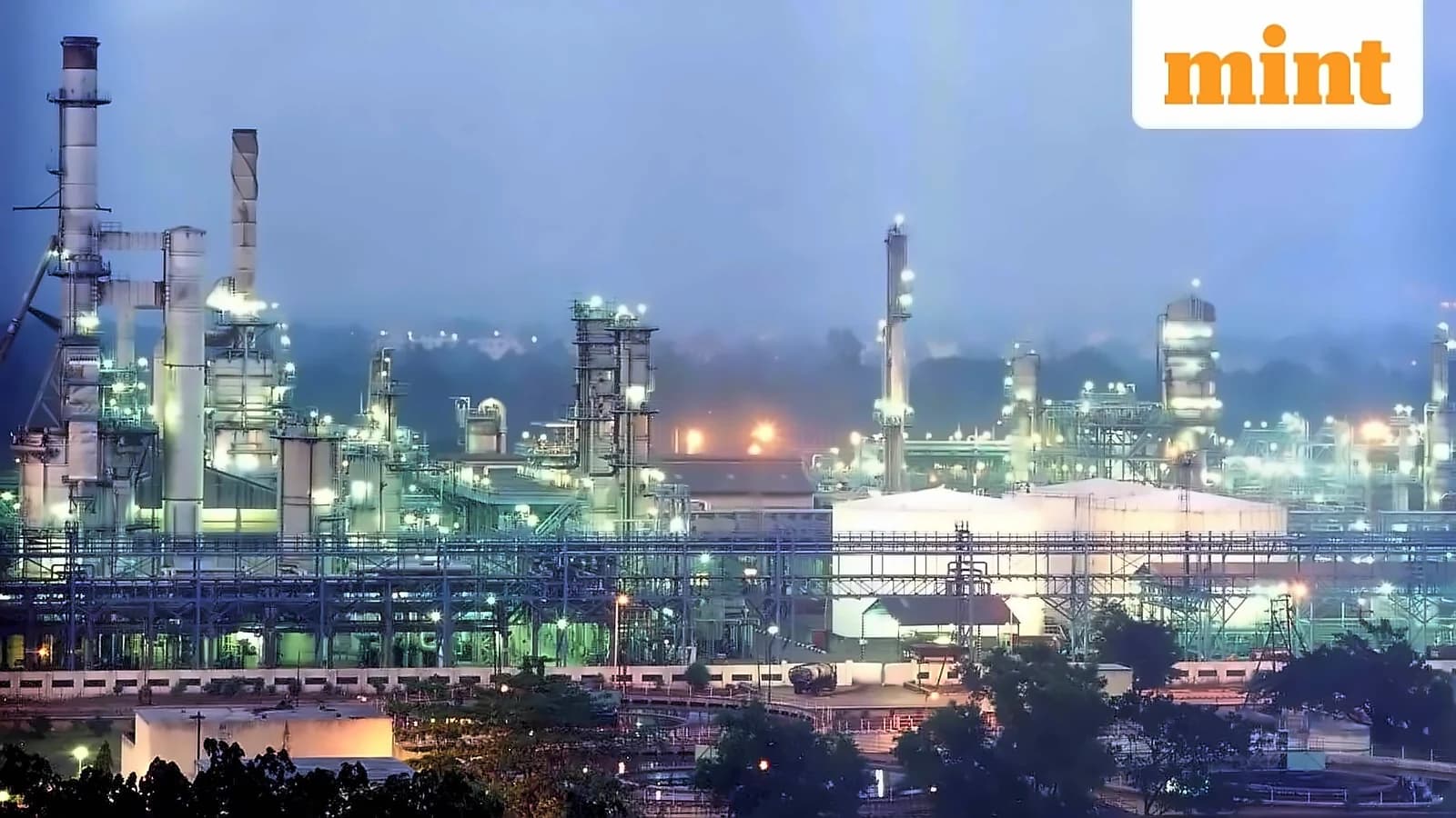 India raises concerns with US over 100% tariff threat on Russian oil buyers