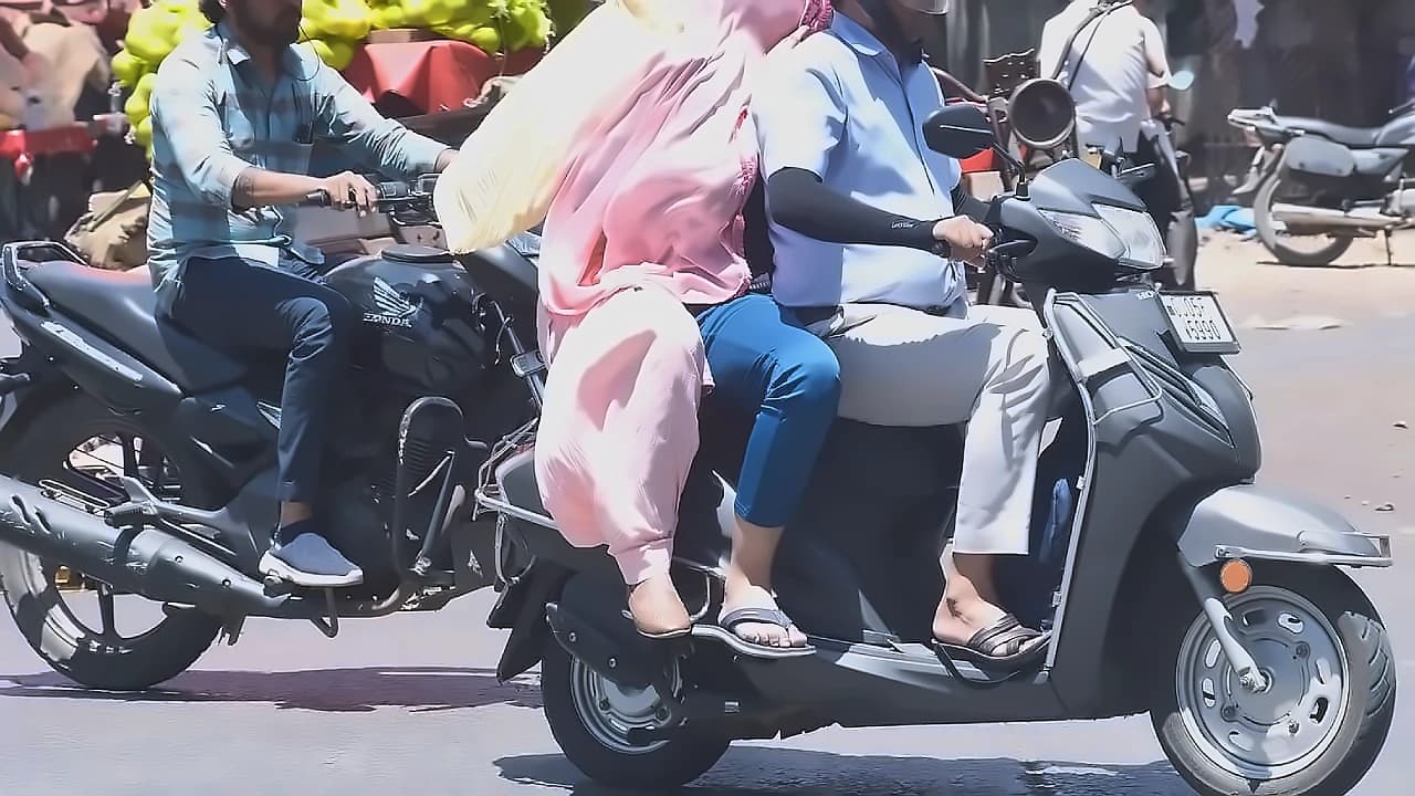 India's 2-wheeler exports surge 28.5% in August; govt eases export access