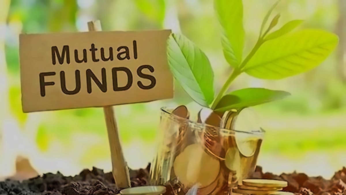 India's SIP inflows hit record ₹32,000 cr in March 2026