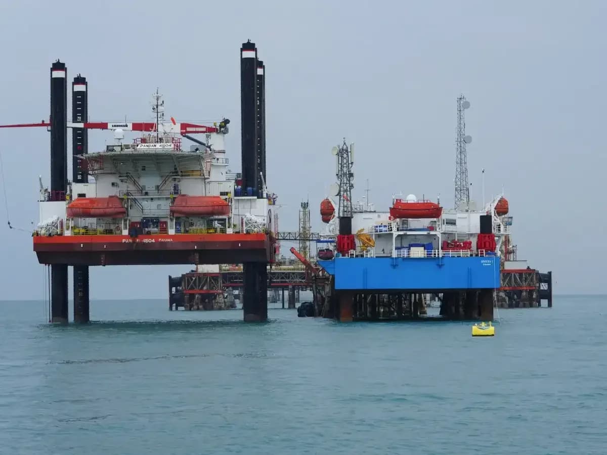 India's fuel export earnings jump 50% despite 16% volume decline