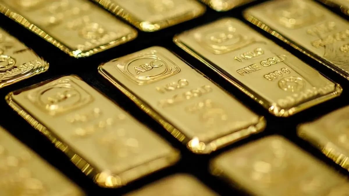 India's gold imports surge 24% to record $71.98 billion in FY26