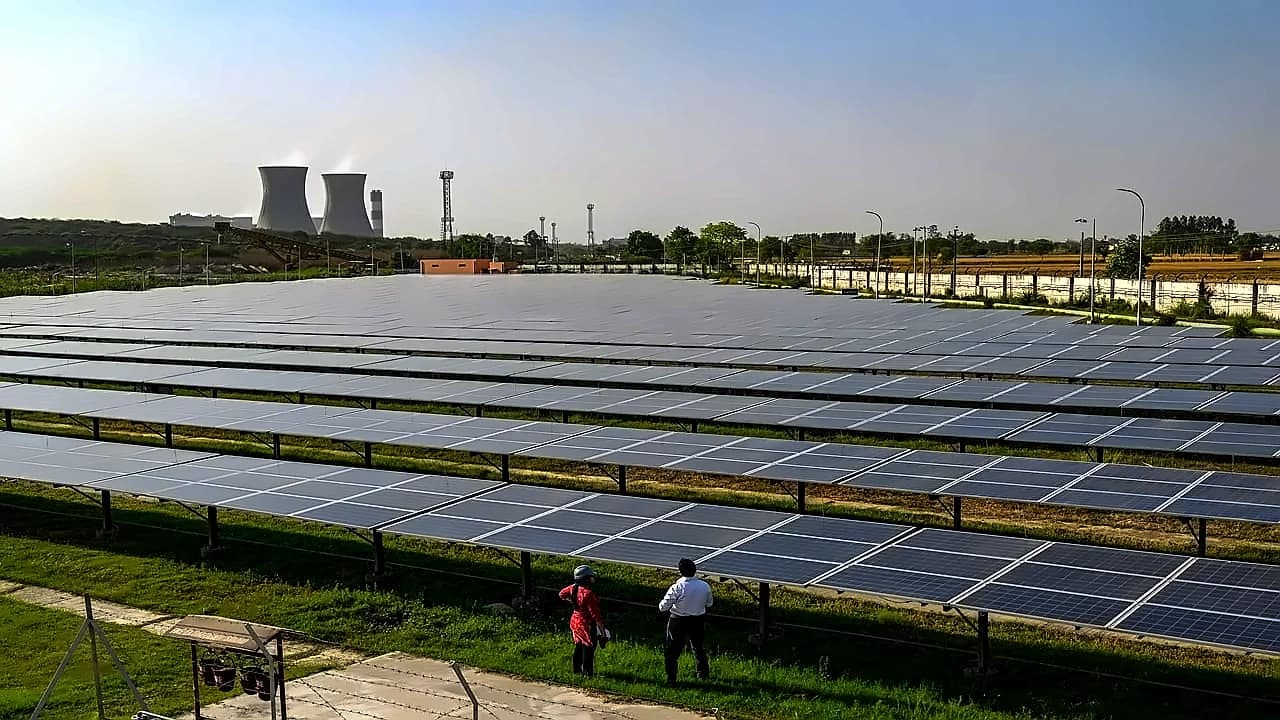 Inox Clean Energy files ₹10,000 cr IPO for renewable energy push