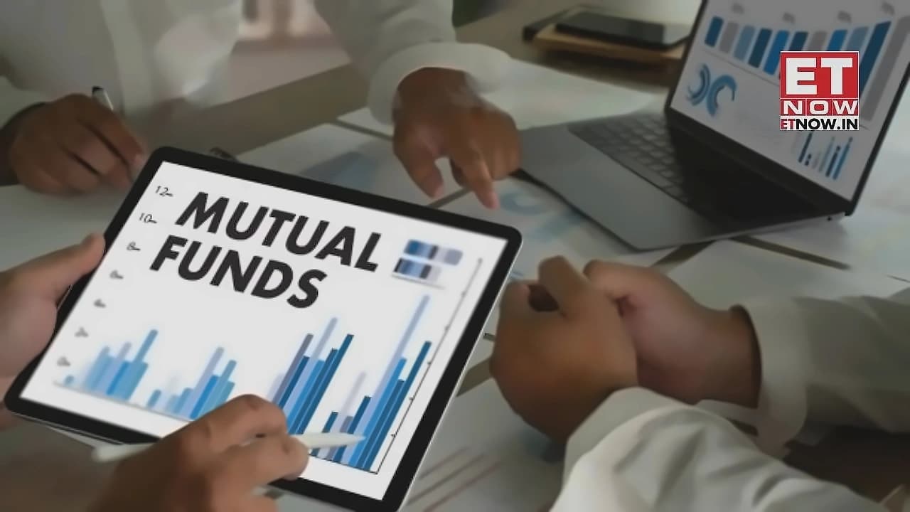 International funds outperform domestic peers with triple-digit gains