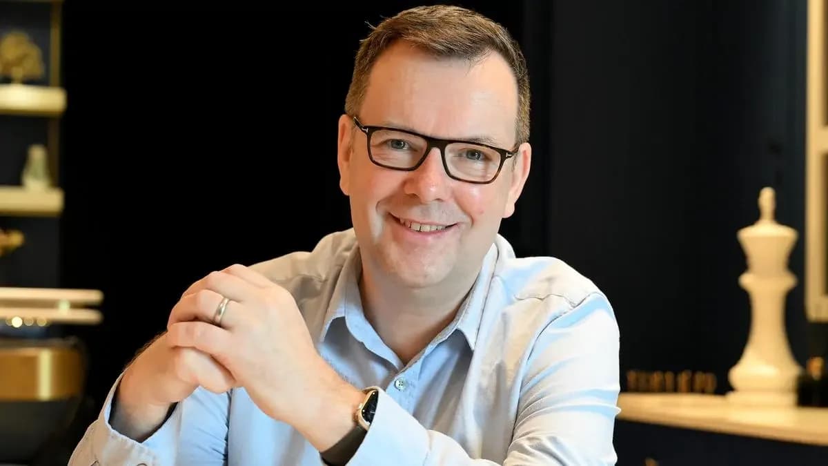InvestorAi CEO Advocates Long-Term Investment Amid Market Volatility